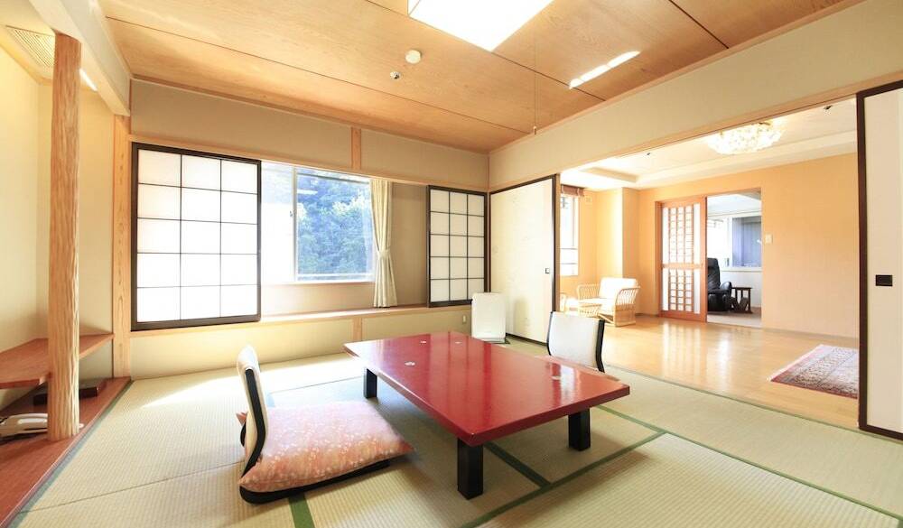 露天風呂付和洋室一例① / 2