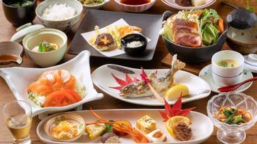 食事・飲み物 / 7