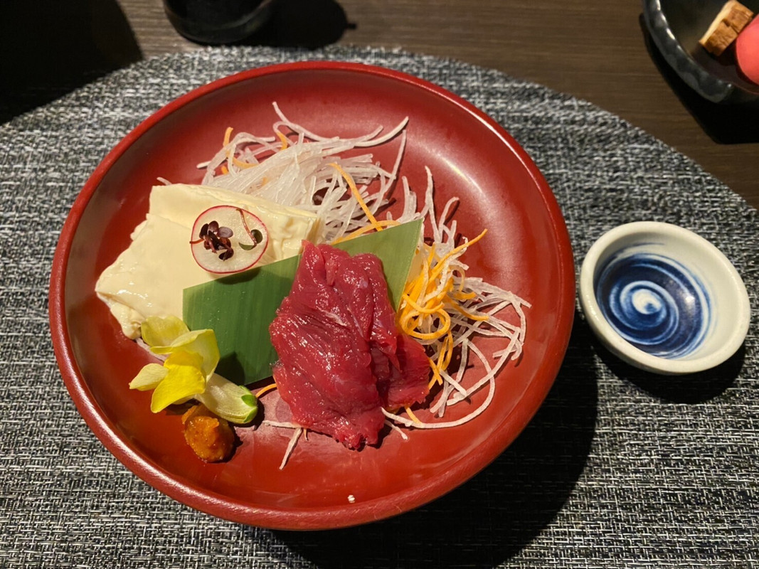 馬刺し