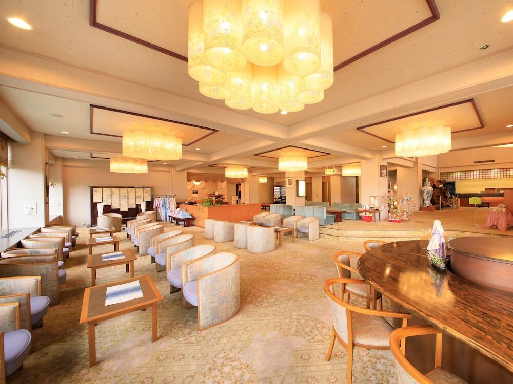 ロビーラウンジ