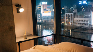 スタンダードルームリバービュー ダブルベッド1台 禁煙