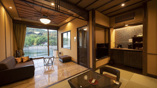 [蘭] 宇治川眺望 半露天風呂付デラックスツイン (禁煙)