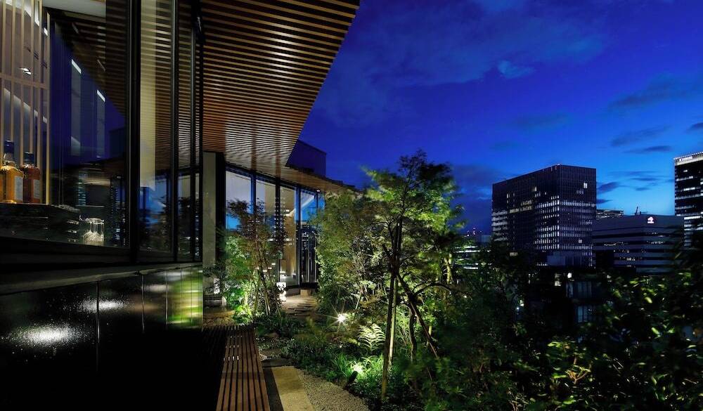 日本庭園で
日光浴をしよう / 1