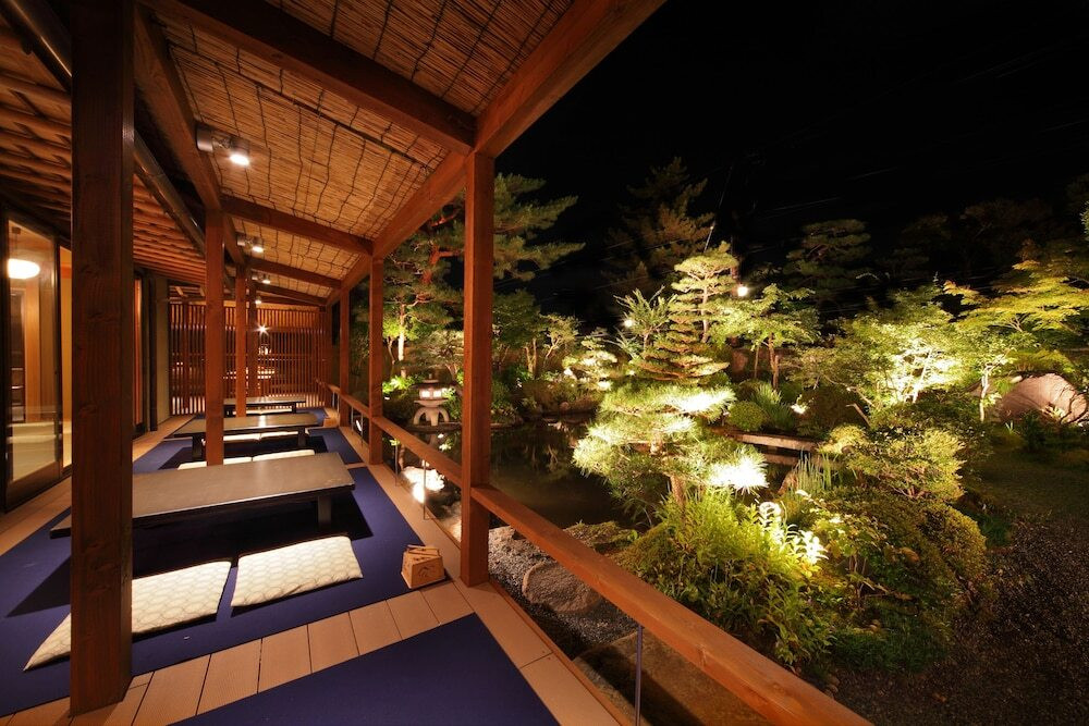 南禅寺 八千代（ナンゼンジ ヤチヨ） / 7