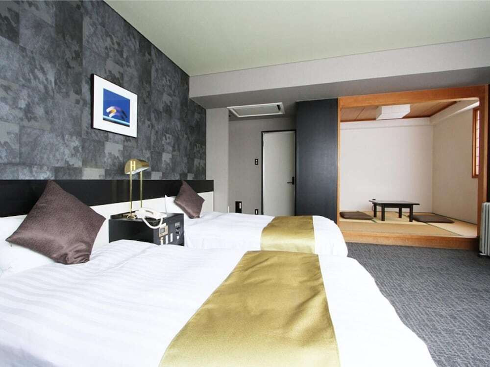 寛ぎの和室にヘルシーメニューの朝食バイキングで、心もお腹も満たされる3414579