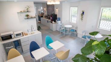 ロビーラウンジ / 3