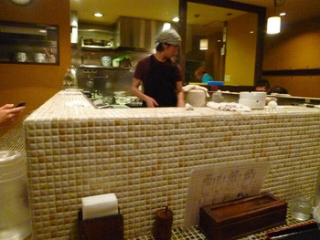 「たけうちうどん店」内観 1201299 8/2/'11 夜