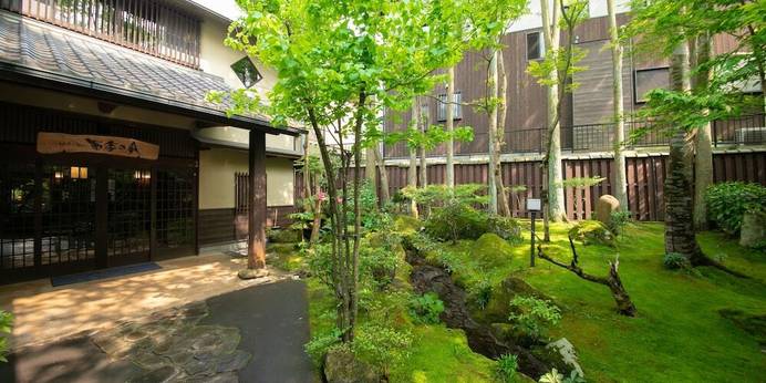 由布院温泉 旅館 冨季の舎（大分県 旅館） / 1