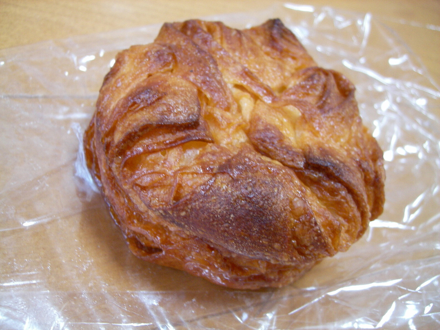 「エディアールベーカリー 新宿本店」料理 848200 クイニーアマン