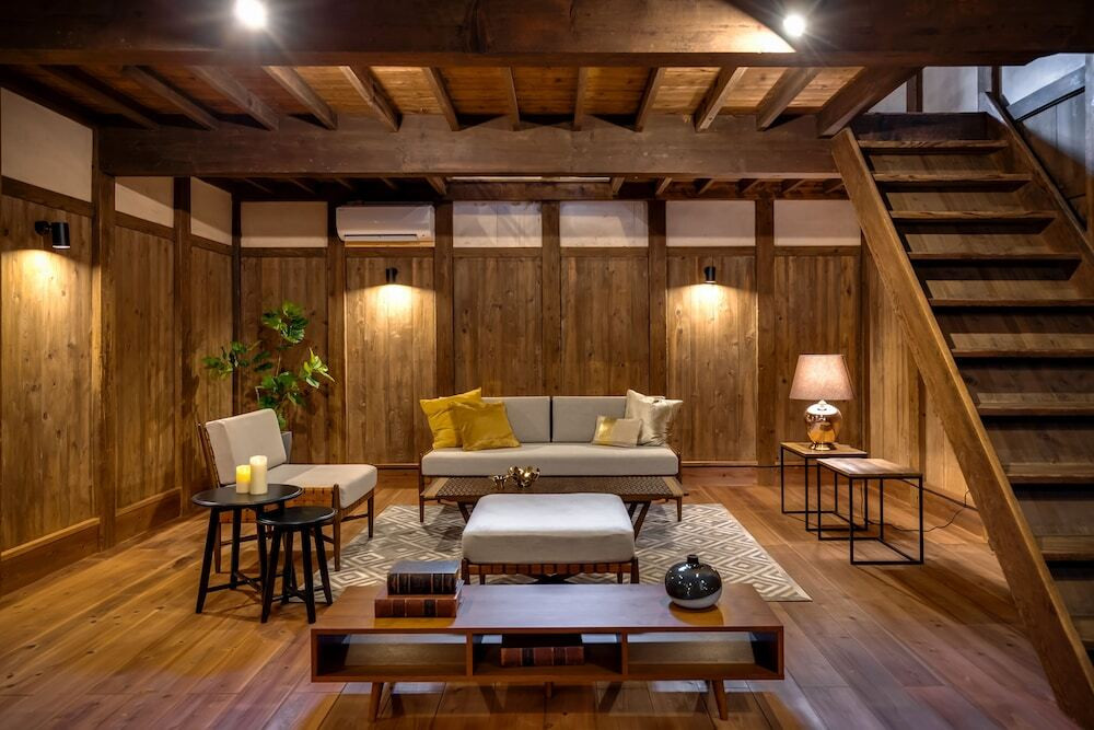 102 プレミア リビング