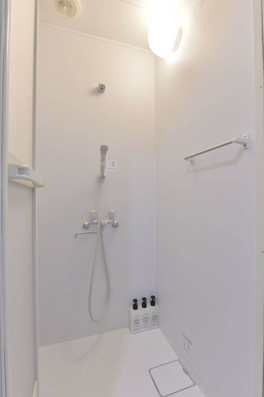 バスルームのシャワー