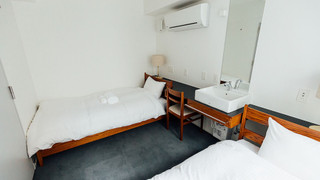 ベーシック ツインルーム 共用バスルーム