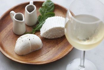 「渋谷チーズスタンド」料理 881 一番人気のモッツァレラとリコッタ