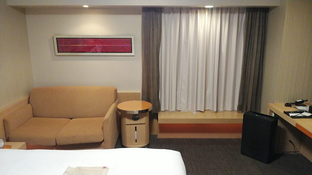 テーブルがもう少し大きいと良いですね