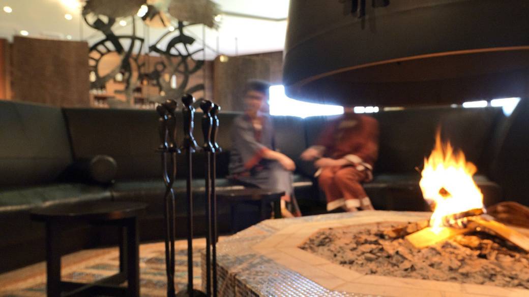 メインラウンジでの過ごし方例 / 2