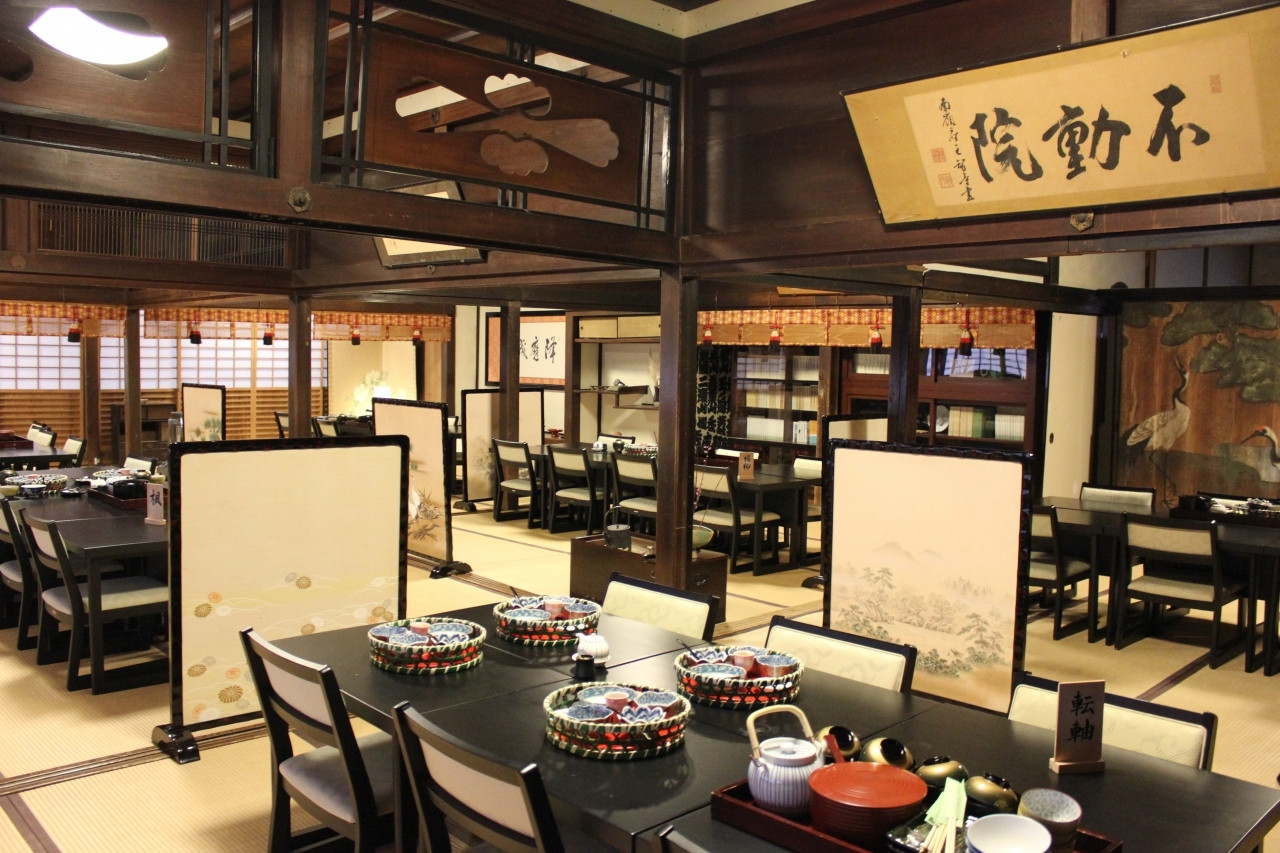 まるで料亭？文化財の書院でいただく絶品懐石料理3376943