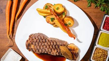 食事・飲み物 / 1