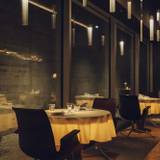 至福のフレンチで
パリ仕込みの美食に舌鼓 / 5