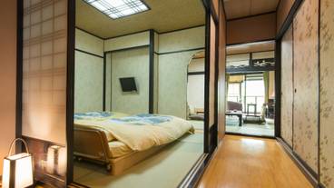 木の館　露天風呂付客室　寝室 / 10