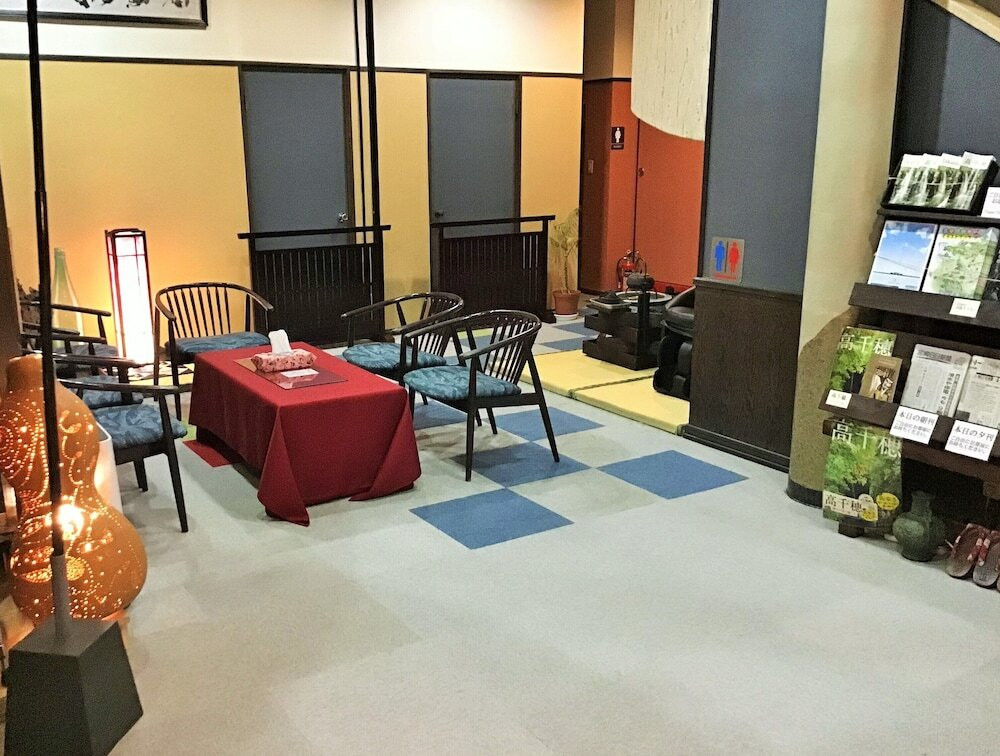 ロビーラウンジ