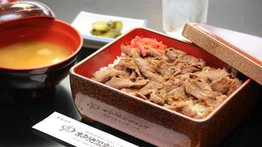 食事・飲み物 / 1