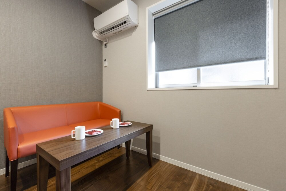 客室内のダイニングエリア