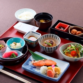 自分好みのお食事を堪能4283346