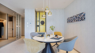 デラックス スイート キングベッド 1 台ソファーベッド付き