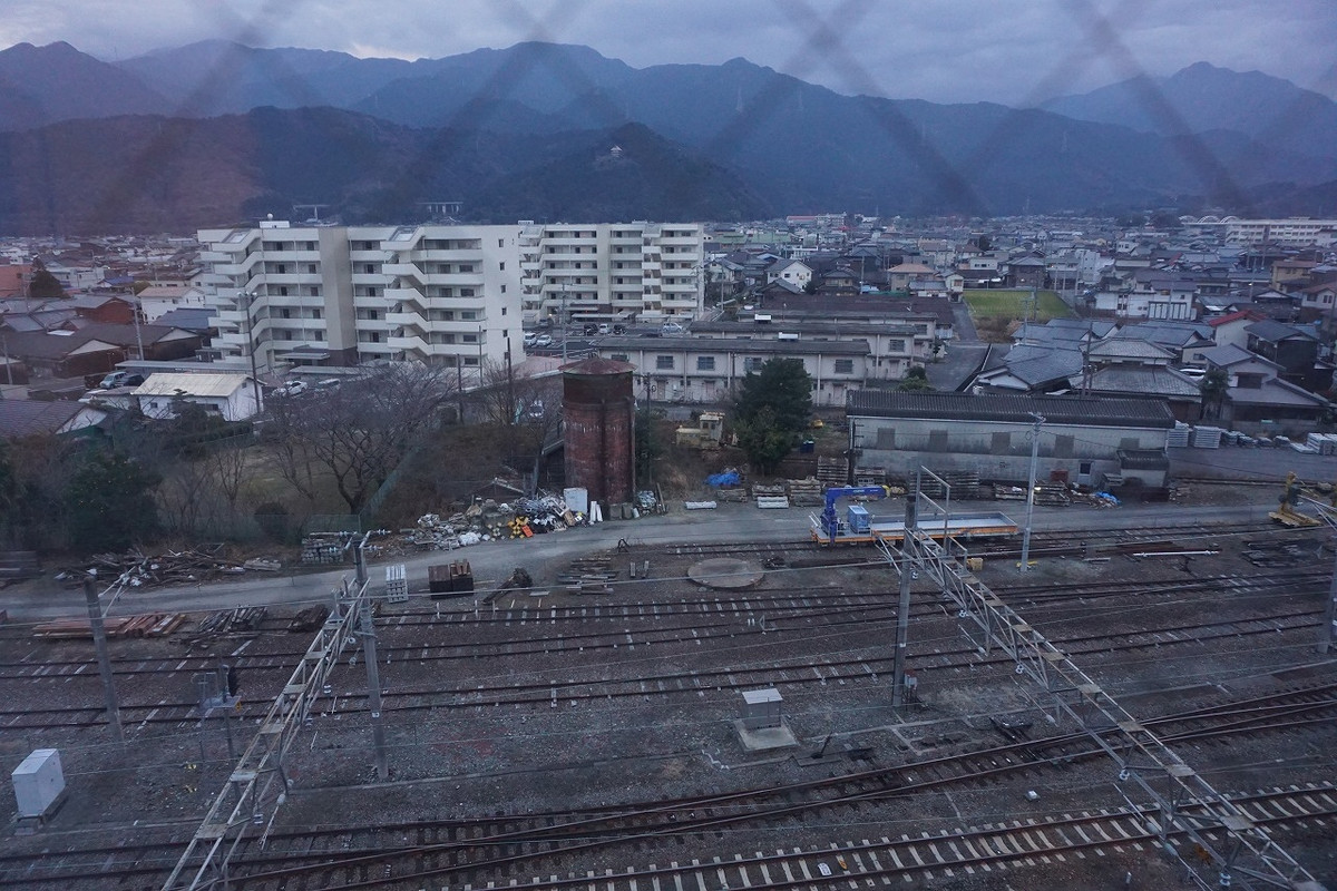 そして、JR/予讃線が見えます！