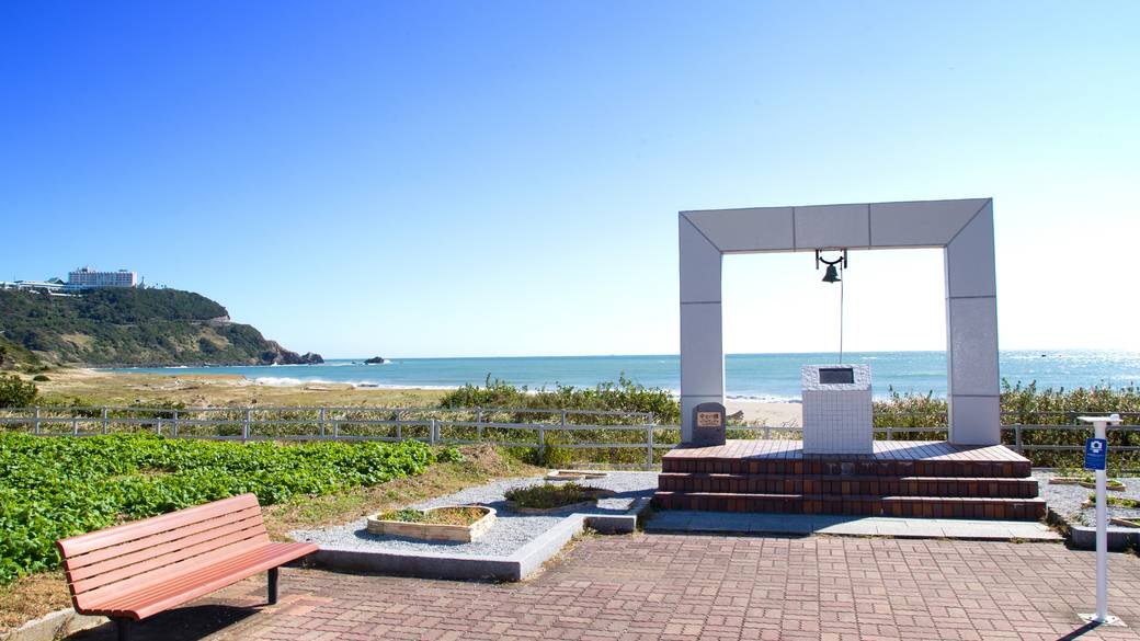 恋路ヶ浜 幸せの鐘 / 2