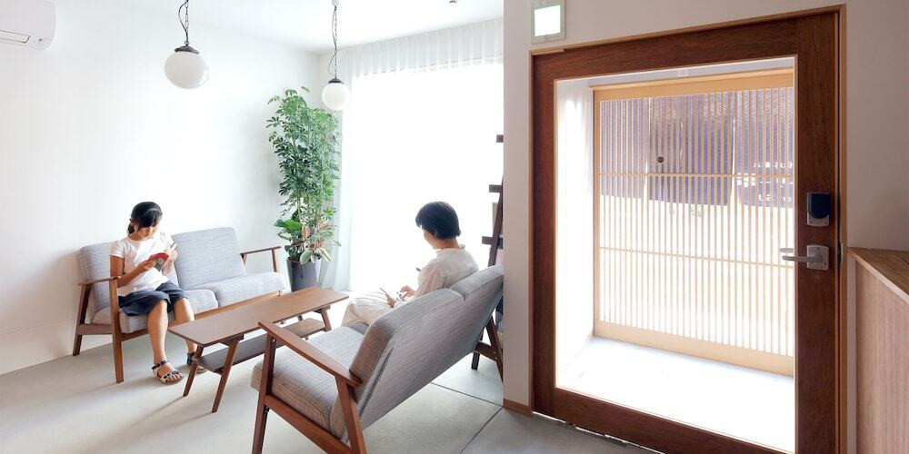 ロビー応接スペース