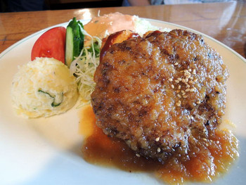 「ハーベスト」料理 1084918 農園ポテトとハンバーグセット