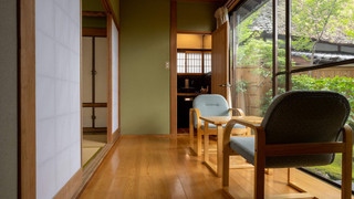 [由布岳] 由布岳一望の一軒家風客室 (6畳+6畳+縁側+専用庭) 禁煙