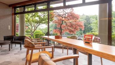 ロビーラウンジ / 5