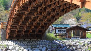 木曽の大橋の木組み / 6