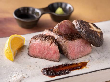 Yufuin Luxury Villa zakuro / 4