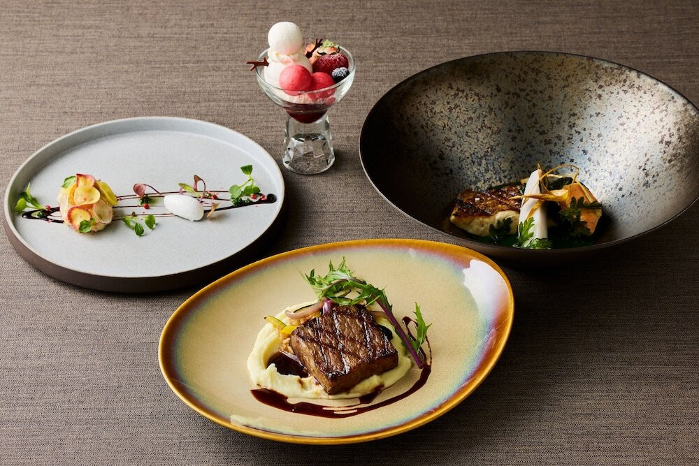 ランチやスイーツも楽しめるオールデイダイニング4020367