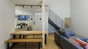 客室内のダイニングエリア / 21