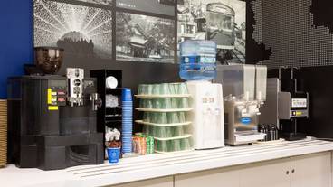 朝食スペース / 7