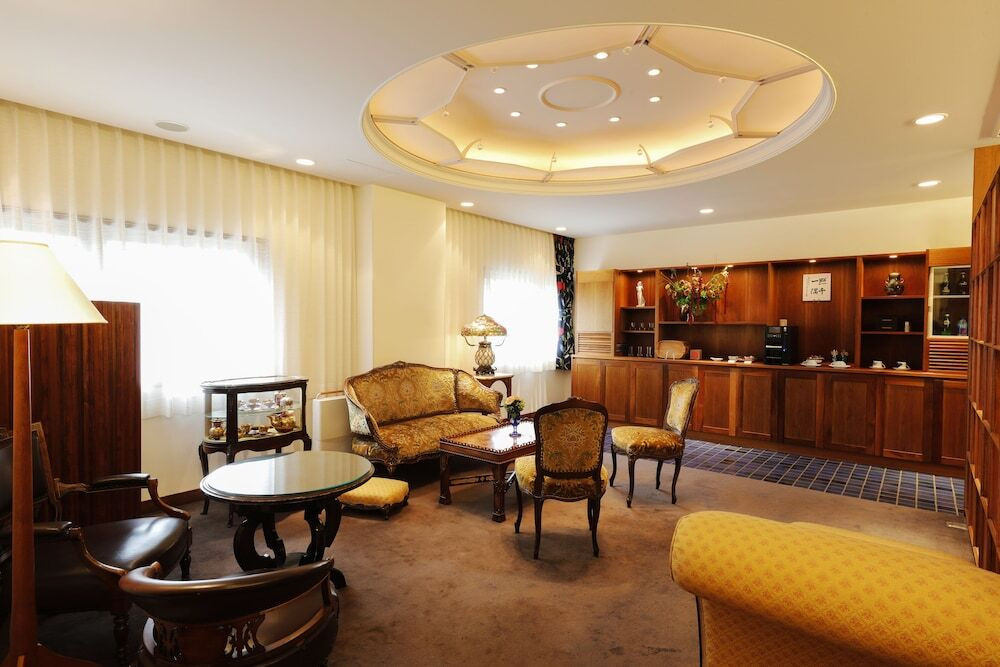 ロビーラウンジ