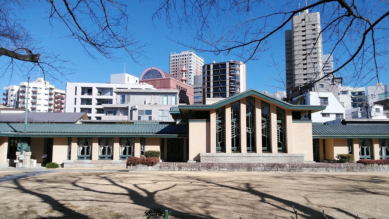 自由学園から見たメトロポリタンホテル