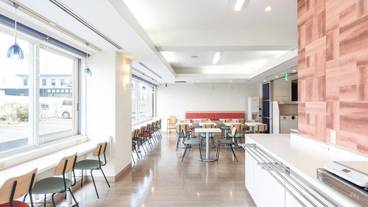 朝食スペース / 4