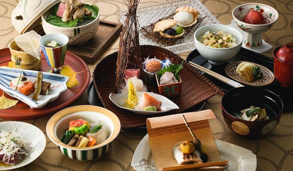 ホテル6階／日本料理 舳 / 3