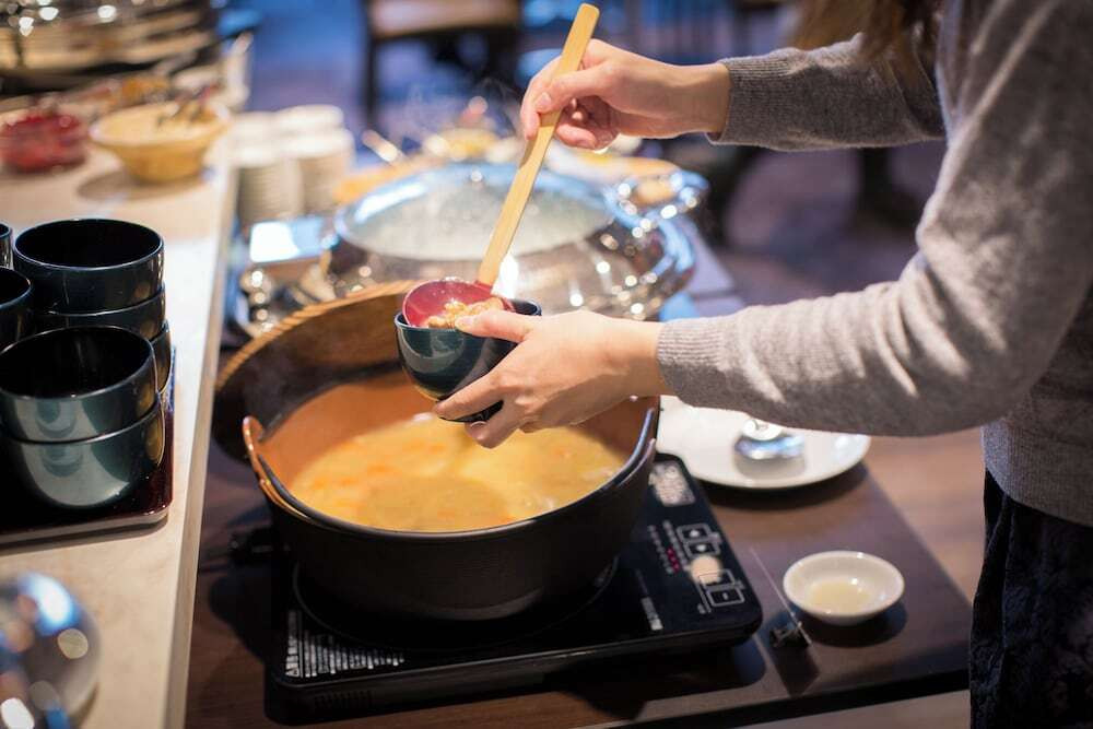 朝食