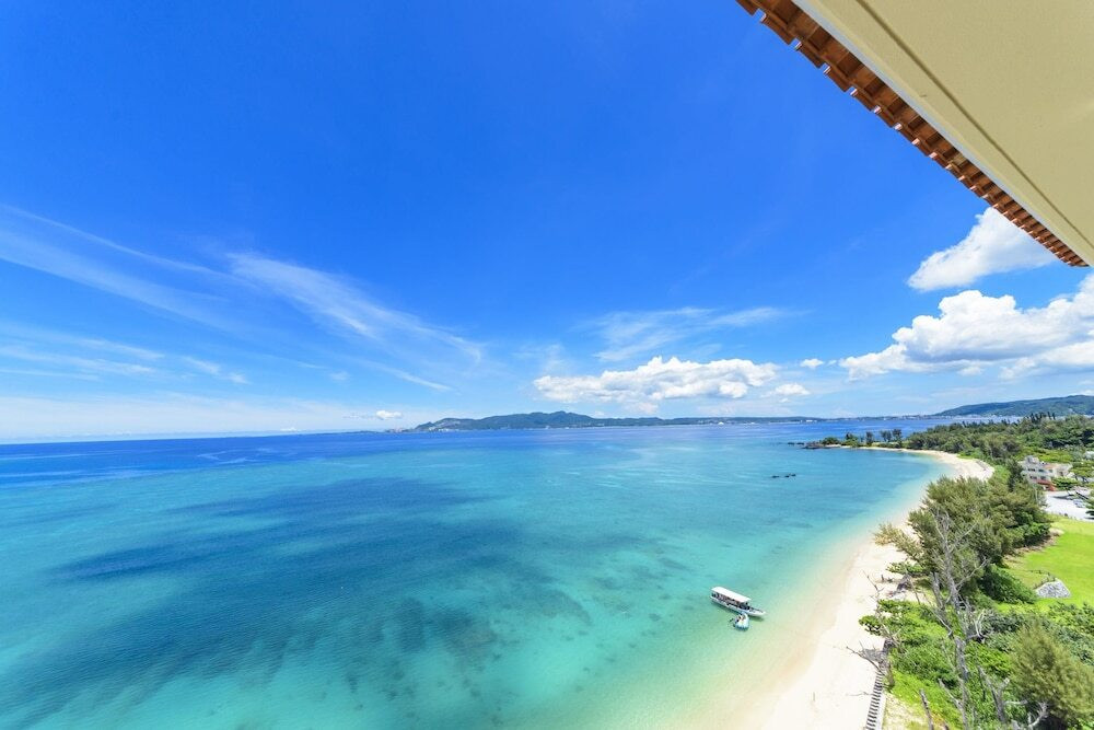 客室バルコニーからの眺望一例