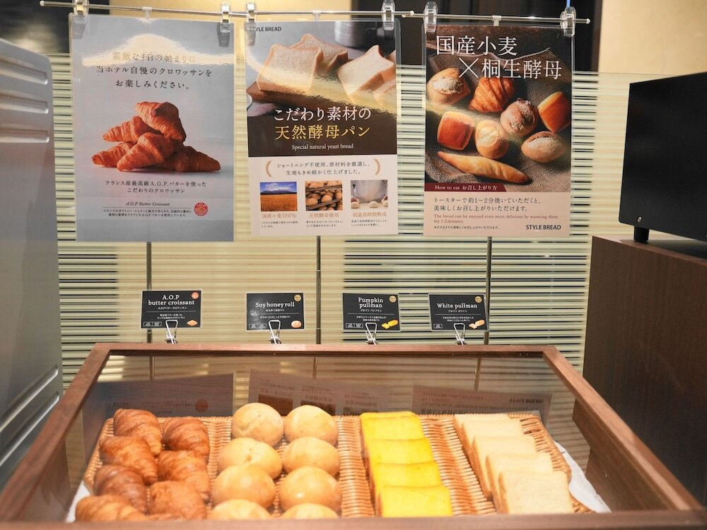 朝食