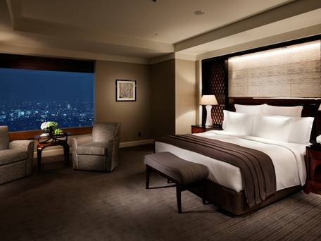 ザ・リッツ・カールトン東京 / 3