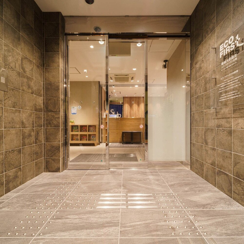 内部エントランス