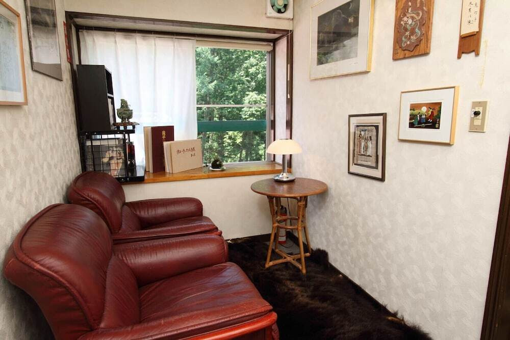 ロビー応接スペース