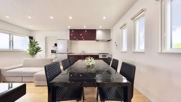 客室内のダイニングエリア / 30